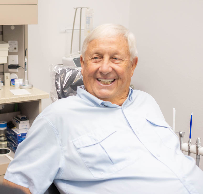 Regain Your Smile & Confidence With Pensacola Dentures